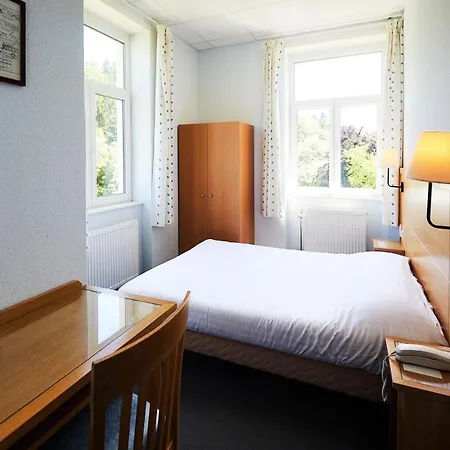 Mathis Hotel